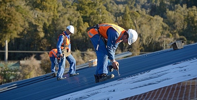 Hiring Local Roof Replacement Services